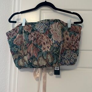 FN corset with ribbon back